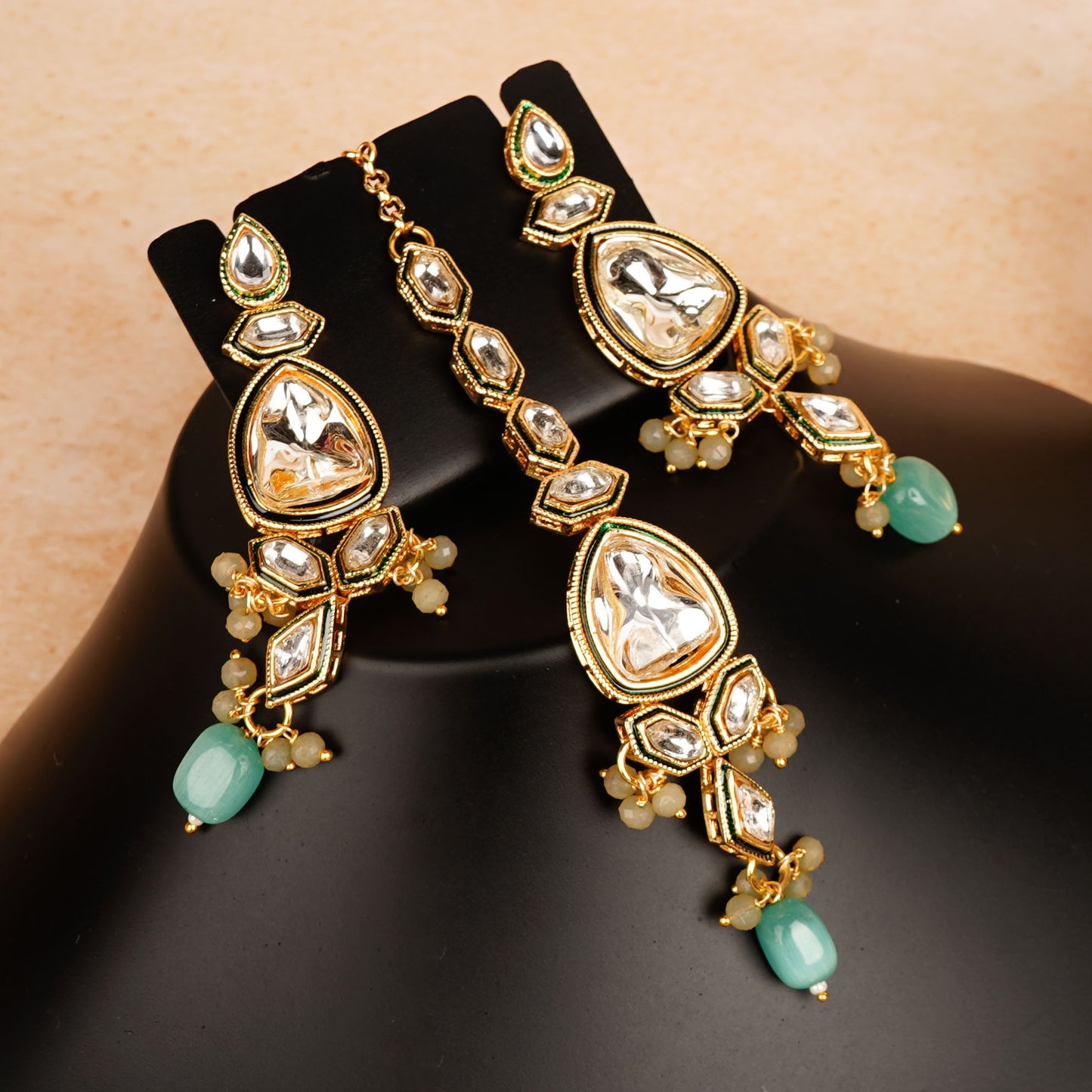 Kundan turquoise bliss necklace